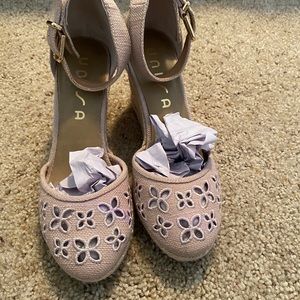 Unisa wedge sandals size 7 1/2